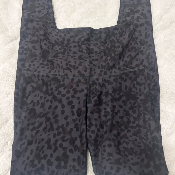 Old Navy Active Leggings - Picture 1 of 2